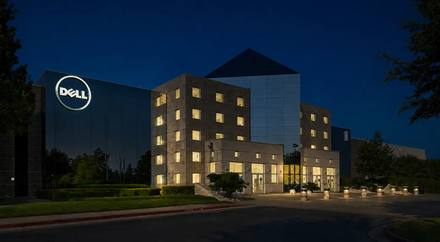 DELL_partner-BANNER-building DELL partner building